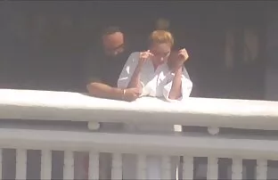 男は剃った帽子でブロンドを打ち負かす 女性 が 見る エロ 動画 無料