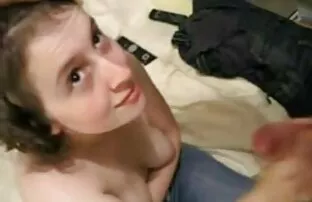スタジオでは、女の子は服を着ていない体のストレッチ 男性 の ため の エロ 動画