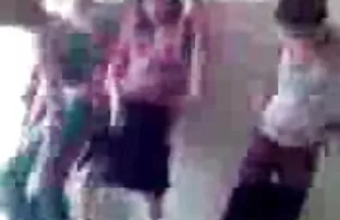 男は尋ねたが、赤い髪が入って来て、彼にそれをやった 女子 向け 無料 アダルト 動画