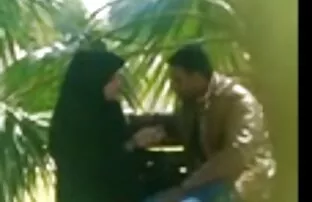 彼女は蜂蜜でクリーム状にし、彼に呪われた甘いものを与えた エロ 動画 女性 用 無料