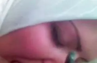 赤い髪の美しさに基づいて 動画 女性 エッチ