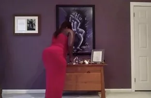 スキニー巻き毛の女の子の肛門の経験 エッチ 動画 一徹