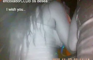彼女は男を待っているバスルームでテキストになって 女性 の ため の エッチ ビデオ
