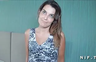 コニー博士は彼を病気にさせた。 女性 の アダルト 動画