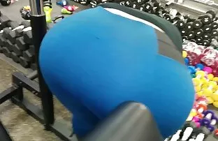 献身は、この男の体の部分の一つのお尻に狭い穴を通っていた 女 専用 アダルト 動画