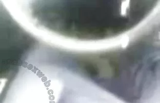 それが爆発する前に、猫は彼の娘を明らかにした 官能 動画 女性